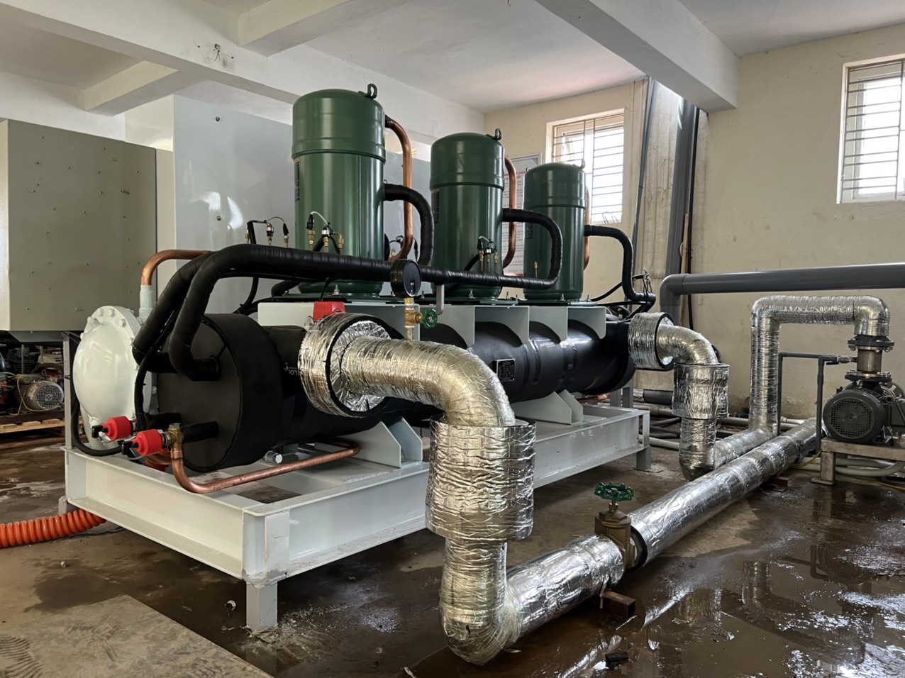 Việc bọc bảo ôn đường ống đem lại nhiều lợi ích thiết thực 100%.
